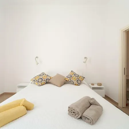 Napoli Centro Suite - Duomo Apartment Exterior photo